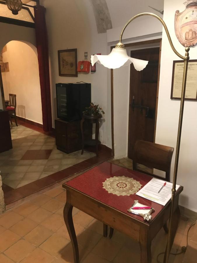 Le Prigioni Del Palazzo B&B Sora Buitenkant foto