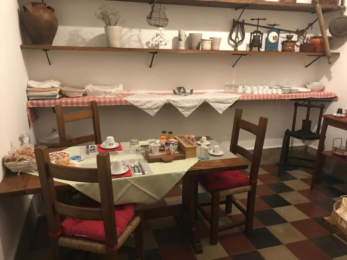 Le Prigioni Del Palazzo B&B Sora Buitenkant foto