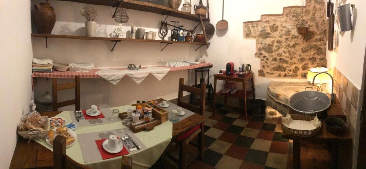 Le Prigioni Del Palazzo B&B Sora Buitenkant foto