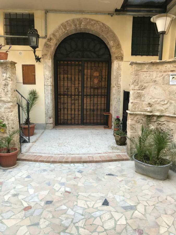 Le Prigioni Del Palazzo B&B Sora Buitenkant foto