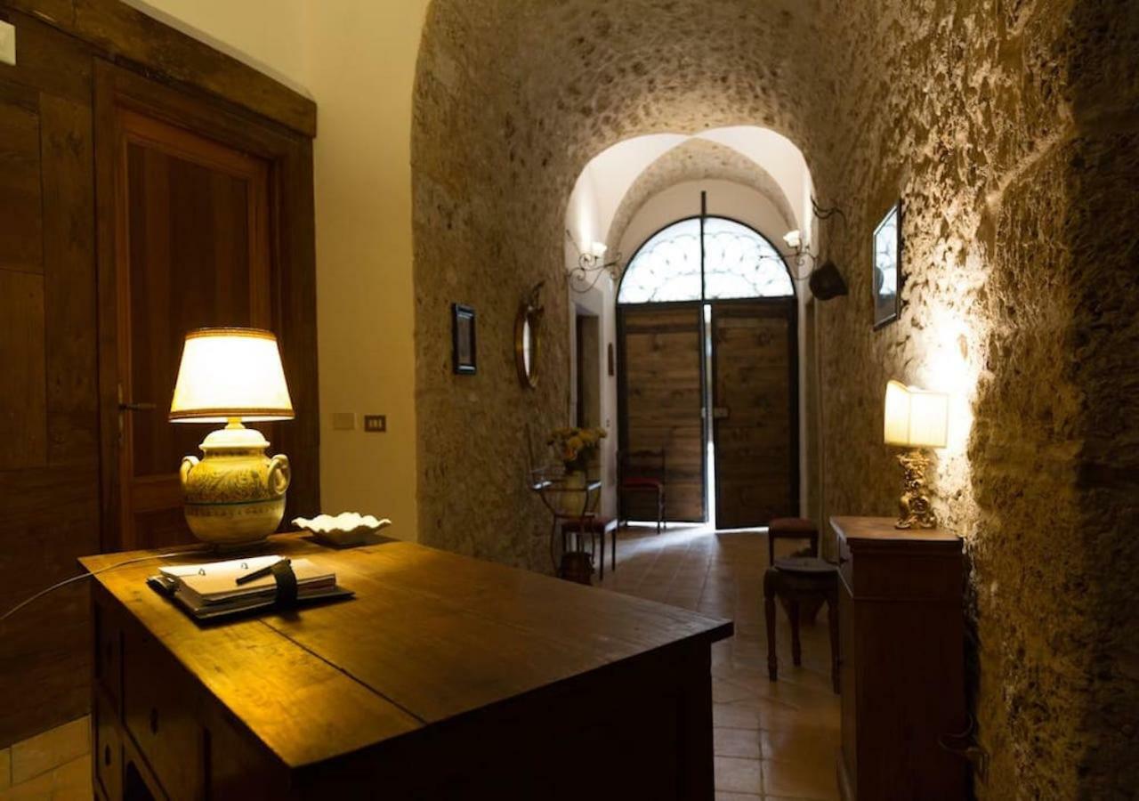 Le Prigioni Del Palazzo B&B Sora Buitenkant foto