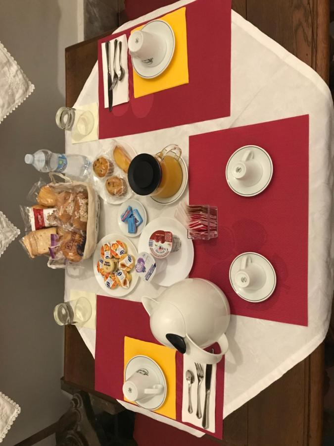 Le Prigioni Del Palazzo B&B Sora Buitenkant foto